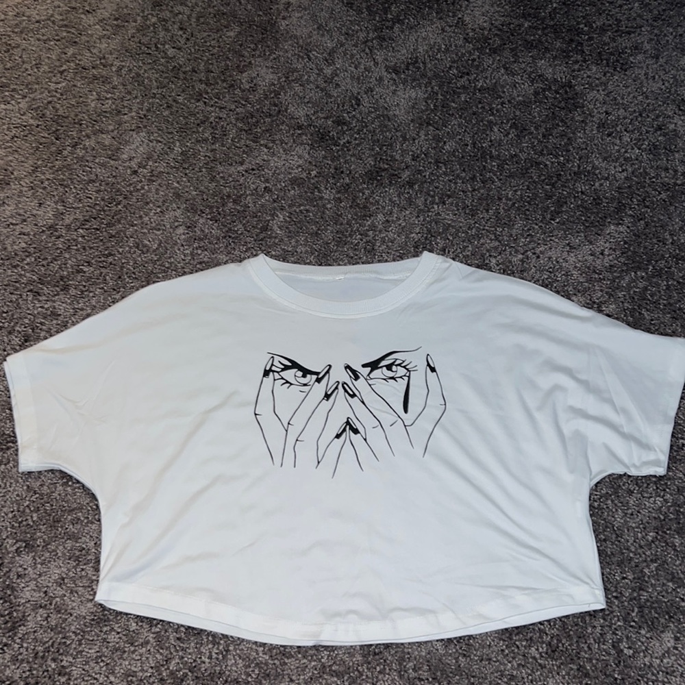 crop top t-shirt